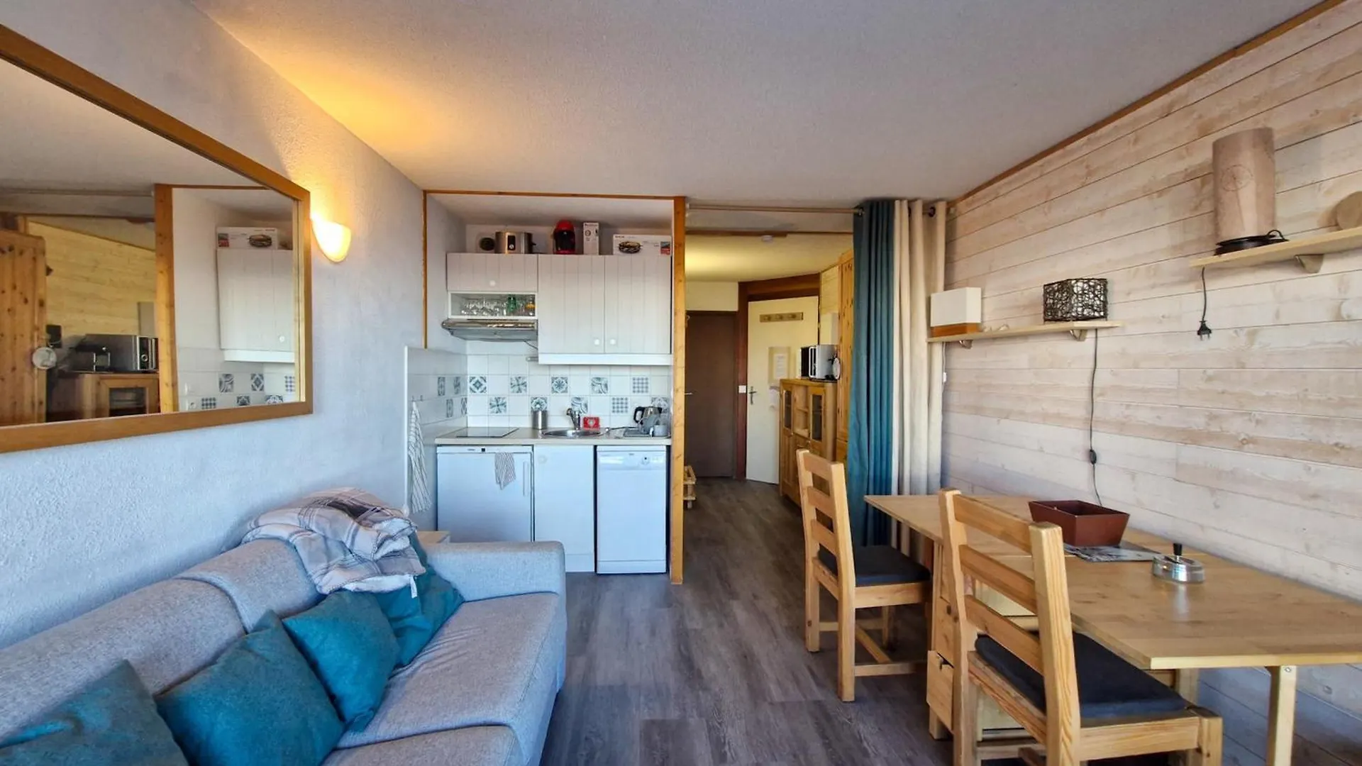 Apartment Charmant 2 Pieces, 4 Pers, Proche Telecabine, Balcon Sud, Arc 1800 - Fr-1-411-889 Bourg-Saint-Maurice France